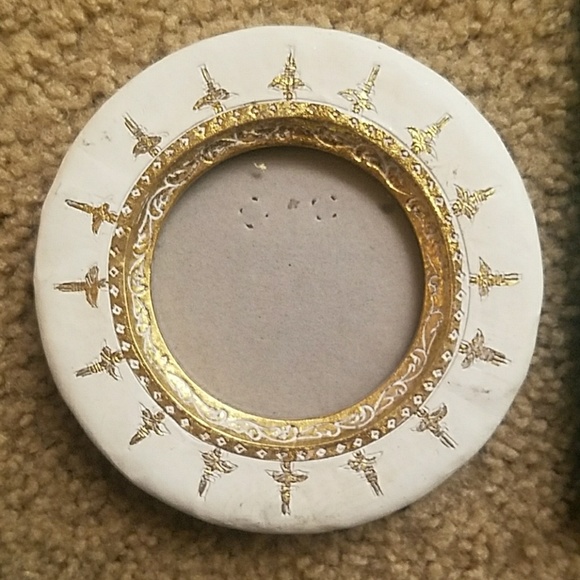 Picture frames - Picture 3 of 4